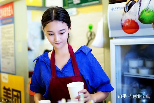 做冷饮奶茶生意怎么样赚钱快点(摆地摊卖冷饮有搞头吗？)